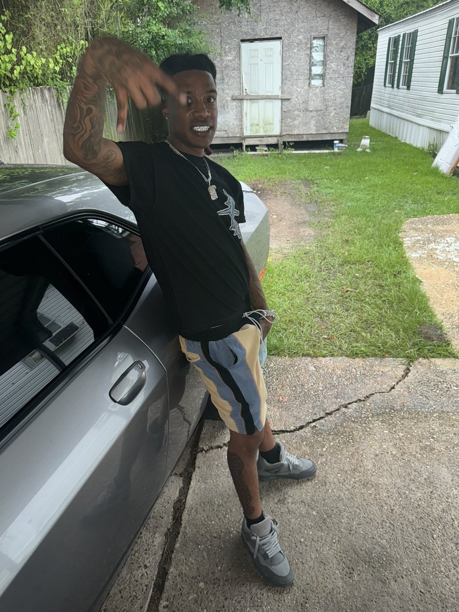 BigPayDayTick's tweet photo. Trap House Bandit 💵 https://t.co/fyuTSABujV