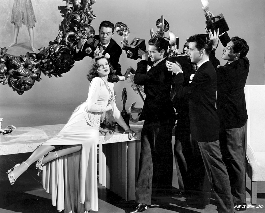 TheJudyRoom's tweet photo. July 21, 1944:  The last day of filming "A Great Lady Has An Interview" for "Ziegfeld Follies."  Judy had a 10 a.m. call and was dismissed at 5:45 p.m.

https://t.co/QfrIeYa39w

#judygarland #kaythompson #zziegfeldfollies #thejudyroom https://t.co/hcR8HJRoBQ