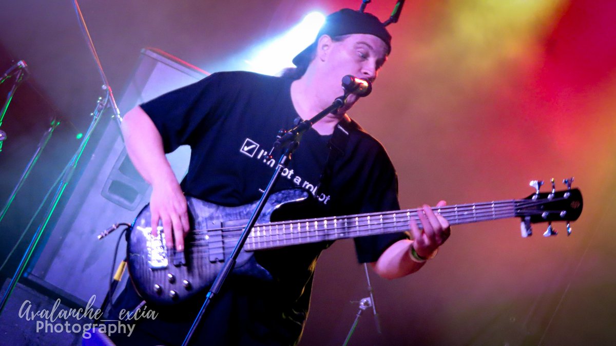 avalancheexcia's tweet photo. Pt 2 of @psychostick out at @rockfestwi on Wednesday night making sounds #psychostick #rockfestwi #rockfestwi2024 #hokeypokey #icanonlycounttofour #metalshower #scrubadubdub #imadogandilikesocks #whereisthesombrerro #music #musicfestival #livemusic #wemissyoumattyjmoose https://t.co/pcSZqK02uX