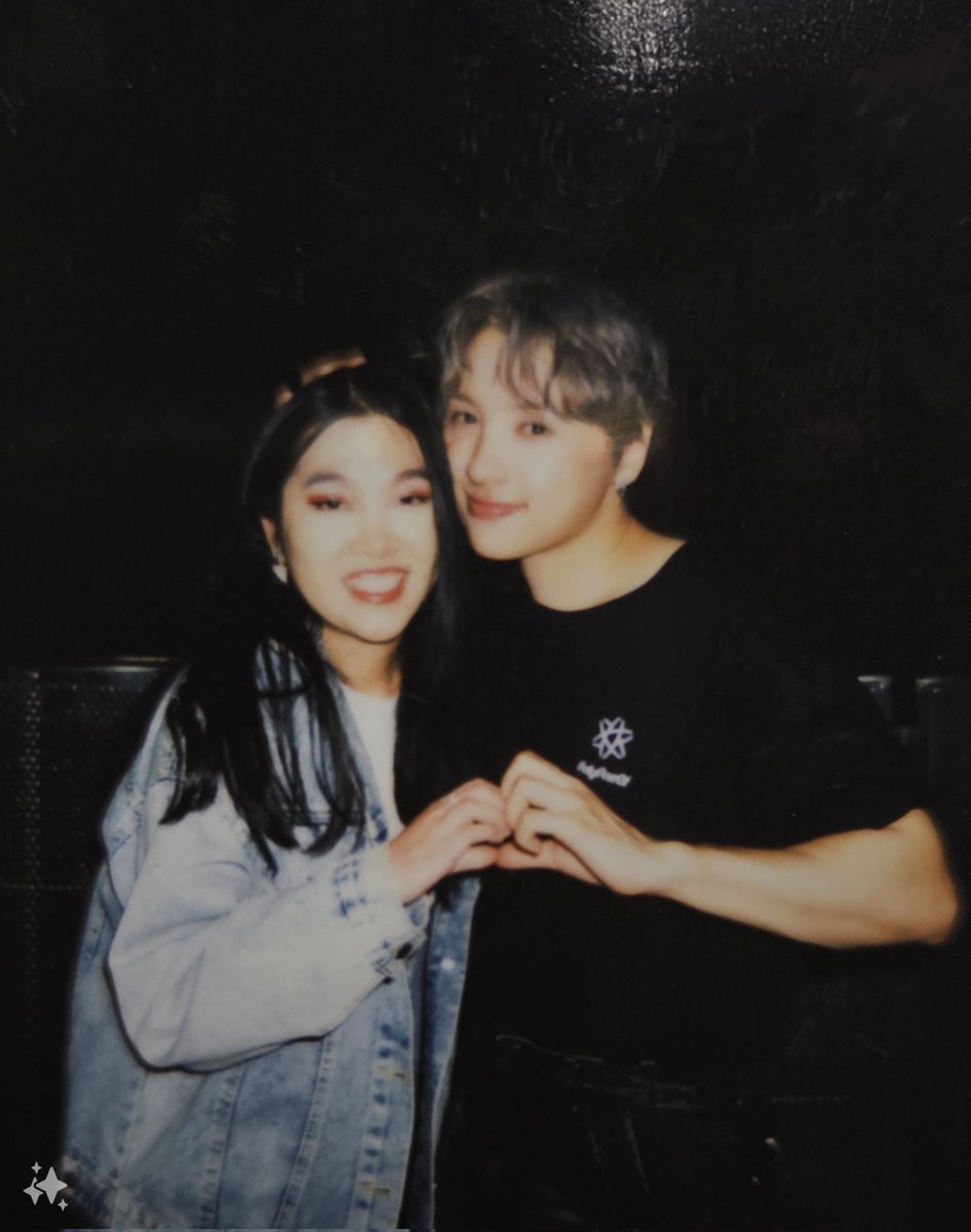 shysarts's tweet photo. Onlyoneof Melbourne | I'm still recovering from this. Especially from my snapshot with Rie 😭😭😭 #onlyoneof #온리원오브 #리에 #Rie https://t.co/6aoXbDCssN
