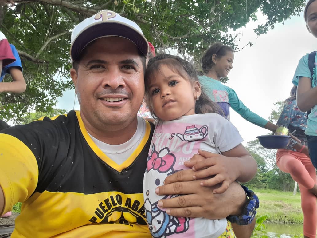 soemci's tweet photo. Es en los niños la razón de nuestra lucha ellos son la esperanza viva el motor que nos mueve para construir la patria que se viene feliz día del niño en Girardot el baúl.
@ActivismoPJ https://t.co/xYXaiOOmhL