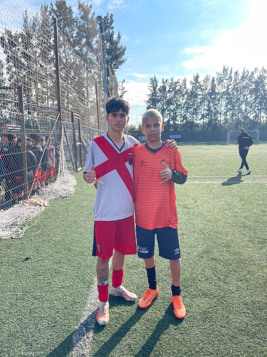 bennji_08's tweet photo. fa los voy a re extrañar 🥺🥺🇧🇷 https://t.co/fSgx2OtpA5