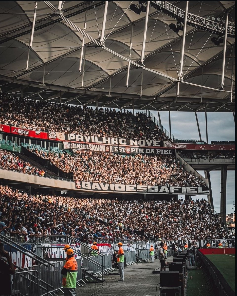 NJanfren's tweet photo. O que a torcida do Corinthians está fazendo em 2024 ficará marcada para sempre na HISTÓRIA

Diretoria amadora, crise política, sem patrocínio e brigando para não cair, mas seguimos firmes

Pois “torcer” é pros outros, nós VIVEMOS o Corinthians!

JAMAIS COMPAREM A FIEL

📸|MILGRAU https://t.co/e0GZSF81he