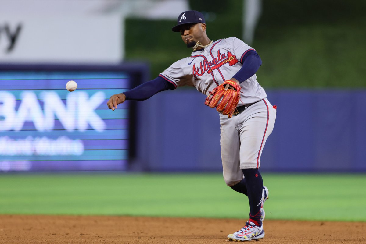 mlbtraderumors's tweet photo. Ozzie Albies To Miss Eight Weeks With Wrist Fracture; Braves To Select Nacho Alvarez https://t.co/sDf3ix6ojA https://t.co/KQoTE9d3Qv