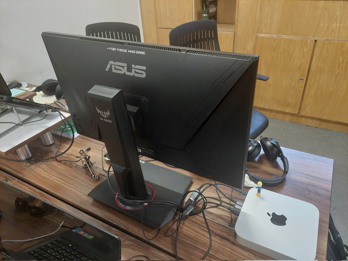 yellowpunk031's tweet photo. I like my workspace🪐🦉
#webflow #وبفلو https://t.co/yStKfTAFJ0