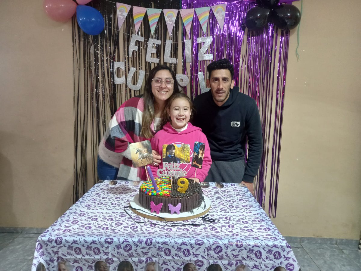 javipiojocjs's tweet photo. FELIZZZZZZZZ CUMPLEEEEEEEEEEEEEE🥰❤🥰😍

Ya pasaron 9 años 😱  Te amo princesita❤❤❤ https://t.co/xjS6lEEbv9