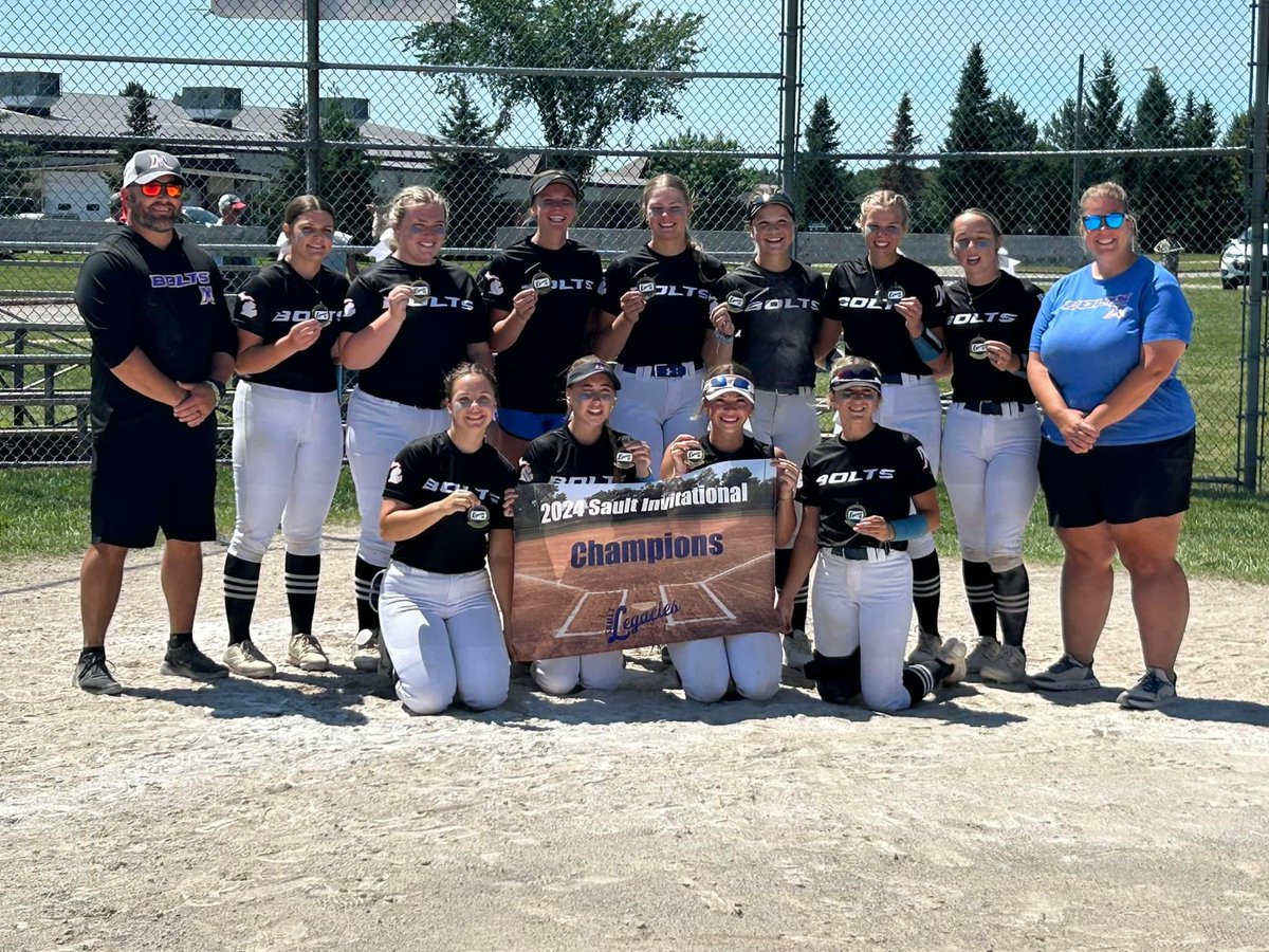kennedi_ryan1's tweet photo. The travel season came to an end today with a win! There were so many memories made this season and so many laughs. As tough as it is to see my coaches and some teammates go, I will be back next year! 

Onto putting in the work on the off season, one more to go! https://t.co/rxabYhZr6v