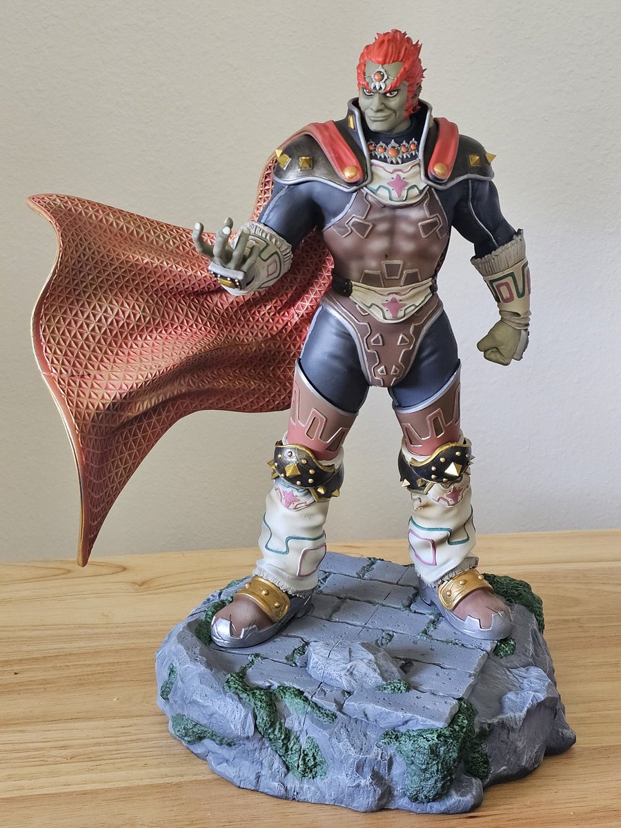 Thomakaze's tweet photo. He won't fit in the box that I bought specifically for taking pictures of these finished projects 🙃 https://t.co/nUksgOzcZg