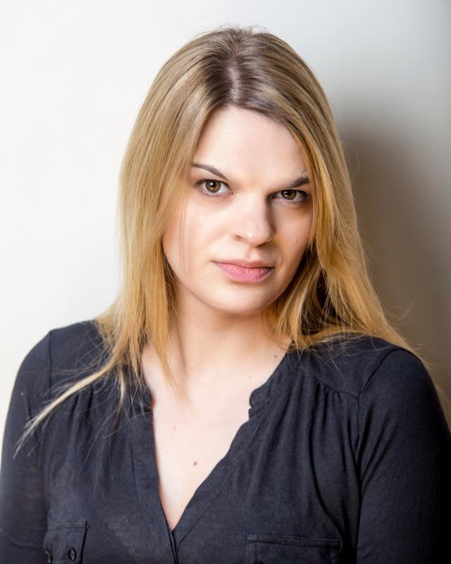 MEET THE CAST.

Francesca McCrohon will be playing the roles of Mrs Higgins, Mrs Doolittle, and Mrs Pearce, in our production of #Pygmalion.

🎟️ - linktr.ee/blackboxtheatr…

#Theatre #Pygmalion #ActorsLife #MeetTheCast