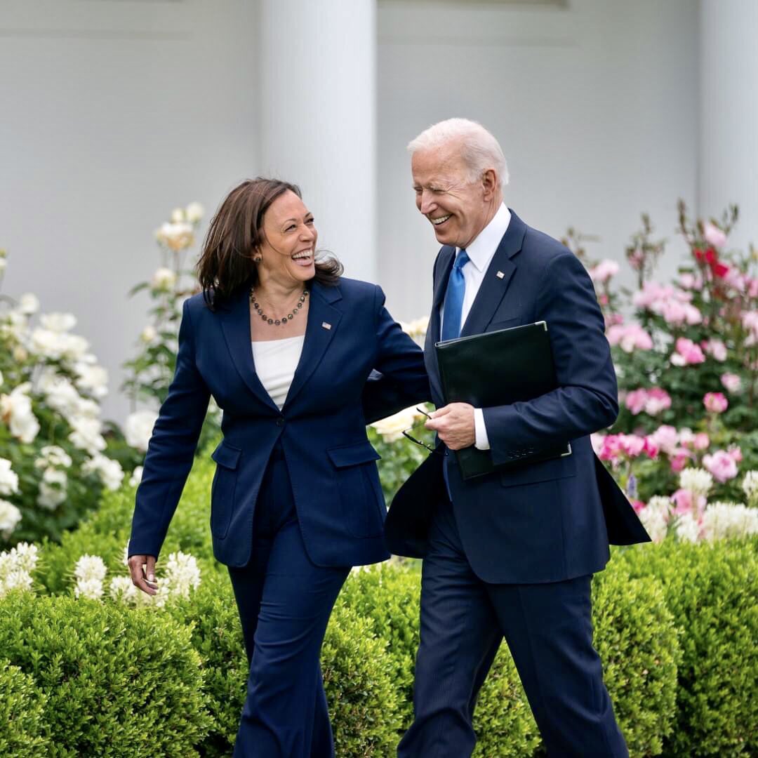 ChubPugMedia's tweet photo. Well, the dems finally did it. I hope they can get behind Kamala Harris. She’s the perfect nominee. GOoooo girlfriend!! 💙🇺🇸
#Kamala #KamalaHarris #KamalaHarris2024 #kamalah https://t.co/aI7VPrN2rG