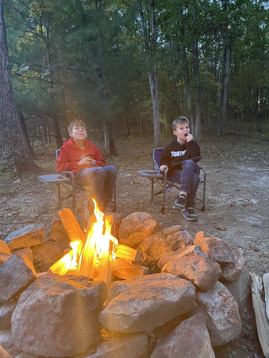 AdnardoJr's tweet photo. @marcuslemonis Thanks to you our kids are traveling and seeing our great country. From NY to Texas, Detroit to Pidgeon Forge, and many points in between. Have to let the campfire tune out the noise every now. https://t.co/W8HZW8d74w