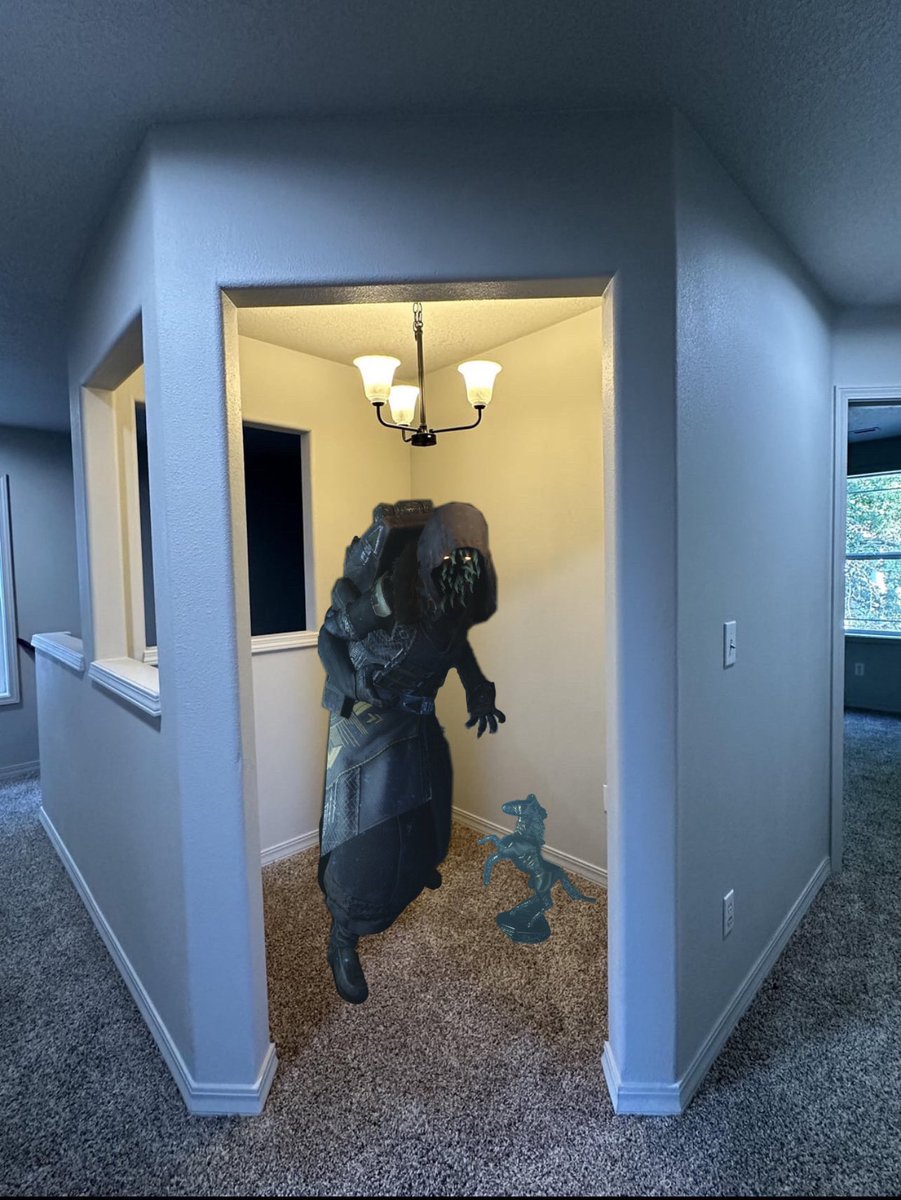 New spot for Xur.