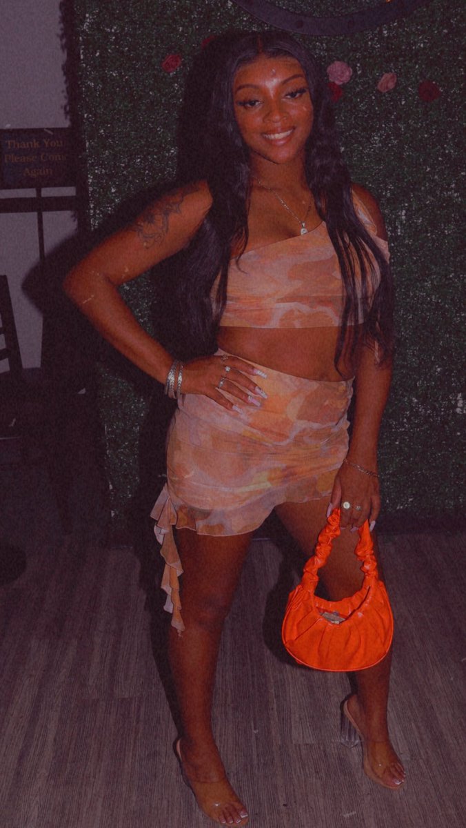 _BabyCakeBoss's tweet photo. All Bars 📶💋 https://t.co/51mMlsuEIN