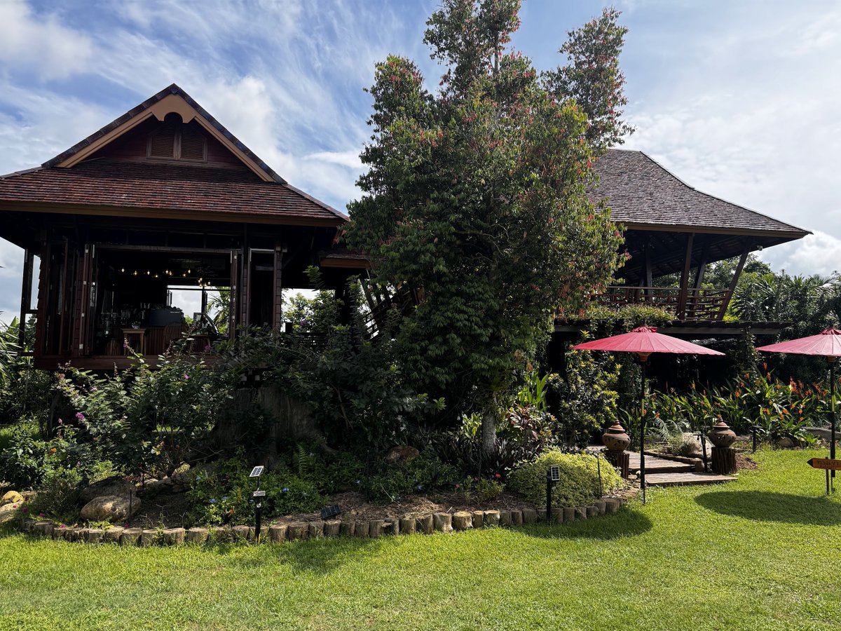 Bitcoin Educator's Retreat in Thailand -- Looking for some help!

I need your help gathering interest in a retreat for Bitcoin educators and community builders. Please retweet, comment, and share this so we can gather a group together.

At this retreat we will host a 'mastermind'
