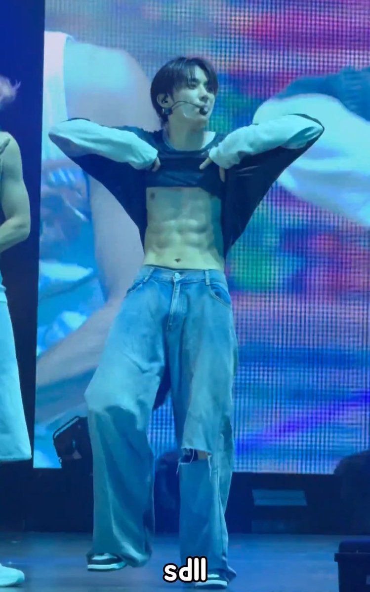 maIteserS2's tweet photo. 아니 진짜 어떻게 했지...? 선우야 어떻게 했니
내가 지금까지 본 선우 복근 중에 제일 선명해 https://t.co/B6sifM3QqM