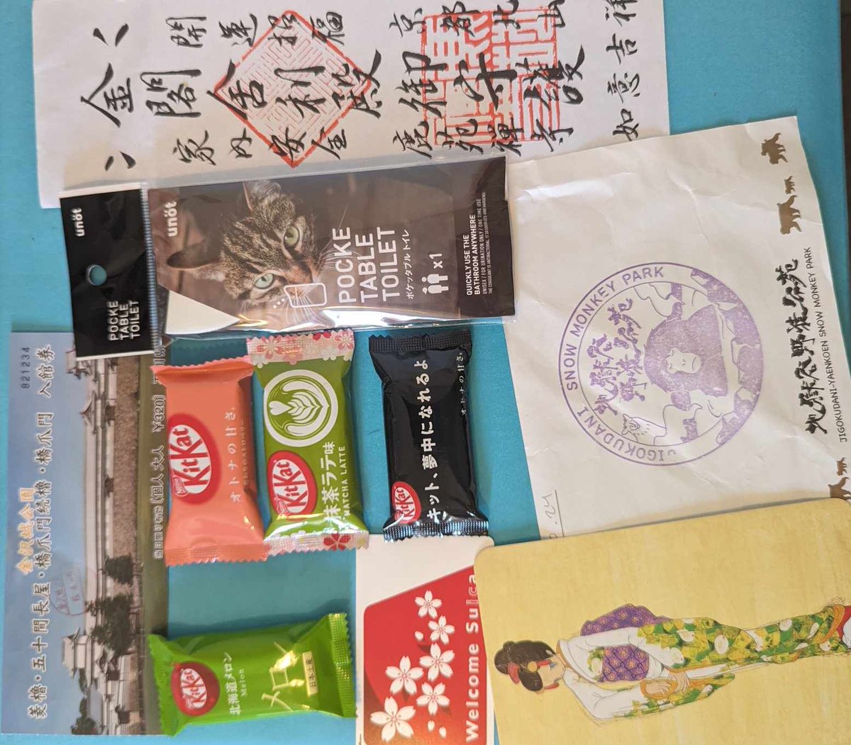 reenactedpod's tweet photo. Crystal's cool Japan gifts for Robbie. https://t.co/i4IIbwujaG