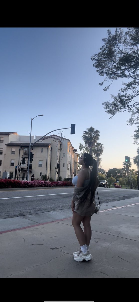 Come find me on the Gram ig: lyraastar