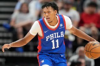 EverythingSixer's tweet photo. After a 4-1 finish in Summer League, here are some stats for notable Sixers:

Council IV 18.8 PPG/5.8 RPG/2.3 SPG
McCain 13.2 PPG/4.3 RPG/2.2 APG
Bona 5.8 PPG/5.0 RPG/2.4 BPG
Dowtin Jr. 17.3 PPG/3.3 RPG/5.5 APG
Jones 10.3 PPG/5.3 RPG/1.3 SPG
Edwards 8.6 PPG/3.2 RPG/1.6 APG https://t.co/9SzsNeVXjH