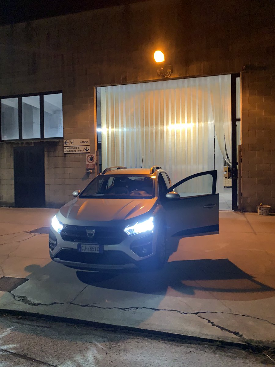 OttoChio77's tweet photo. San Maurizio d’Opaglio to Lymm. 1008 miles. 19.5 hours door to door. Irish Ferries Dover to Calais. Dacia Sandero turns out to be a Grand Tourer as well. https://t.co/204eeY4SFW