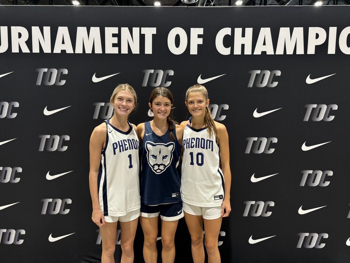 Effie, Karagyn, and Bella competing for Phenom and Mid-Mo Cougars in Chicago this weekend. Keep putting in extra work girls! Big junior season ahead #RunAsOne