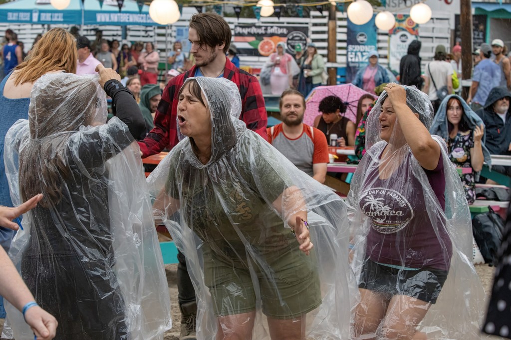 FolkontheRocks's tweet photo. Rain or shine, we folkin' out here!

#FOTR2024 https://t.co/uwu3RPt8xb

📸 @robhartnwt https://t.co/6h1cAaLYcp