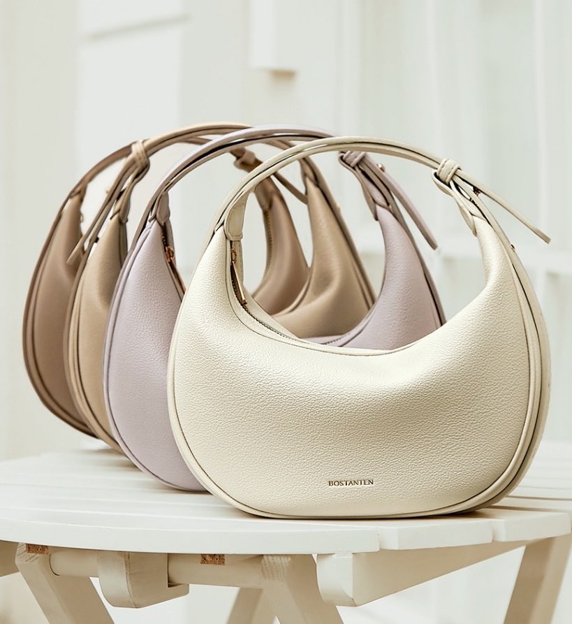 itsmimss_'s tweet photo. Girlss, Please spend to this bag !! 😂 only cost you RM 38 and boleh buat 3 style yg u nak. match dgn outfit, YESS NGAM GILOS!😭🫱🏻‍🫲🏽even duit dlm bank pun tak takut tgk harga kalau mcm ni. rasa nk borong semua😫 https://t.co/TcwwxpYJlG