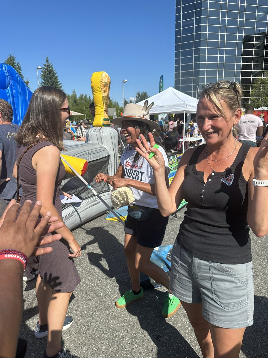 MaxforAlaska's tweet image. Golden Days is a great tradition! #akelect #akleg