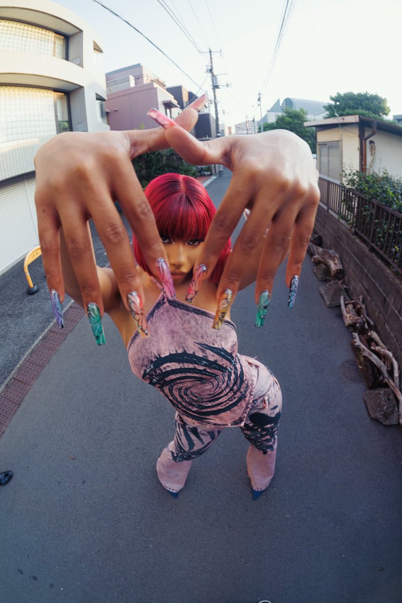 theestallion's tweet image. I be showing my ass they mad huh 😜