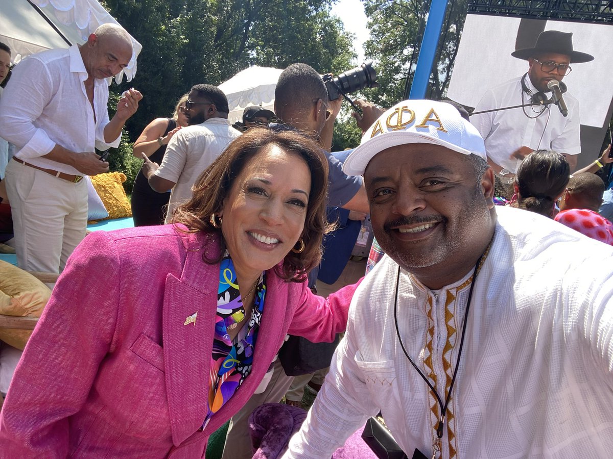 rolandsmartin's tweet photo. It’s time to GET IN FORMATION!!!! There is now way in hell we are gonna let Donald Trump win. @kamalaharris for President is THE choice!!! https://t.co/SvvCVX3UVM