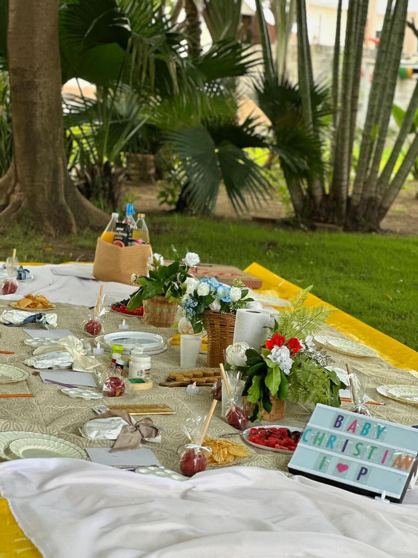 itzelcortees's tweet photo. La vida me dio unos amigos que se convirtieron en una familia hermosa♥️🤩 https://t.co/81zfzoKXYz