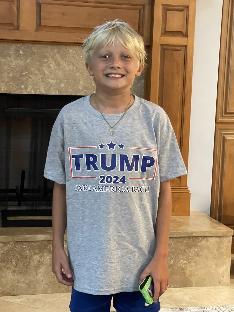 MichusB's tweet photo. @realDonaldTrump @DonaldJTrumpJr @JJMontgomery4 let’s go!!!! 🇺🇸🇺🇸 https://t.co/rojqyWEXlY