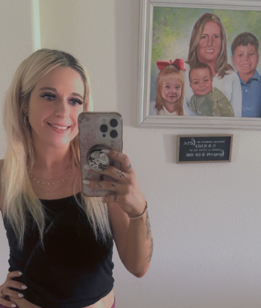 ActuallyAshley0's tweet photo. 💁🏼‍♀️ https://t.co/4lE2tOfaPo