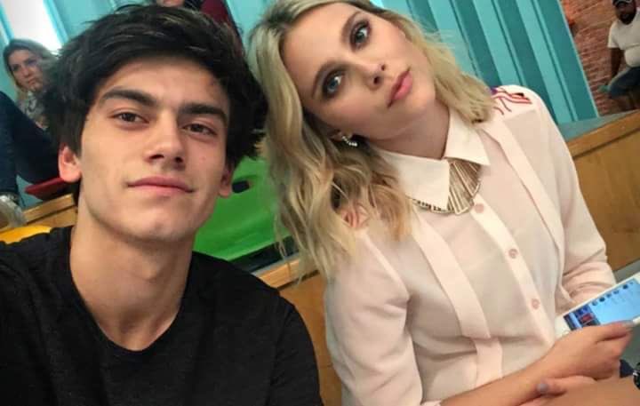 al fin valentina le pasó cabida a agustin lo viene intentando hace mil años