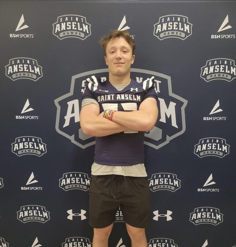 LoganDennett's tweet photo. Had an amazing visit to @STAHawksFB love getting up there, thank you to all the coaches who made the day special @TheHonorableUno @CoachJoeAdam @CoachBraine @CoachPriceFerg @Coach_Bick https://t.co/hscGhytLMB