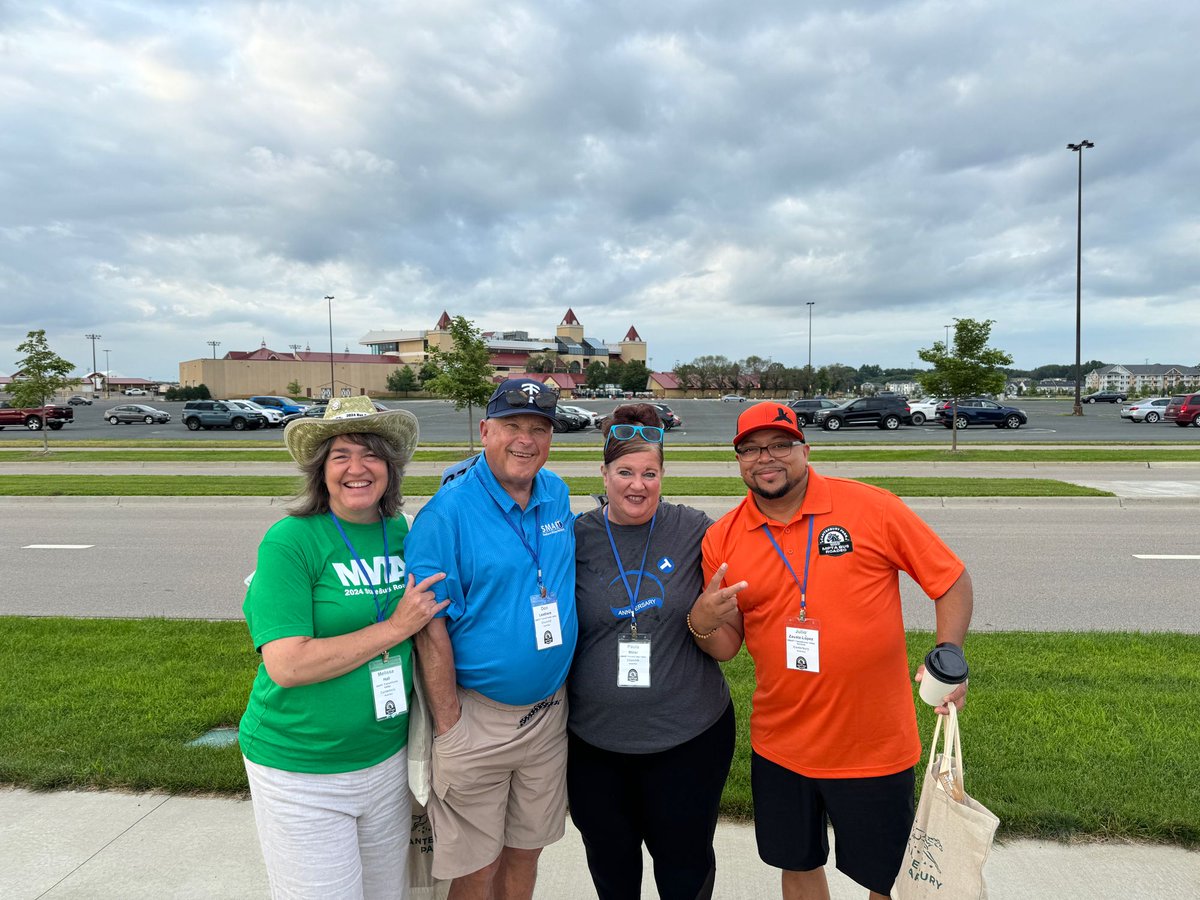 SMARTTransitMN's tweet image. This weekend the #MPTA State Bus Roadeo took place in Shakopee, and four SMART drivers participated! Well done Melissa, Don, Paula, and Julio - way to showcase your talents and the great work you do every day! 

#PublicTransit #TransitFamily #PublicTransportation