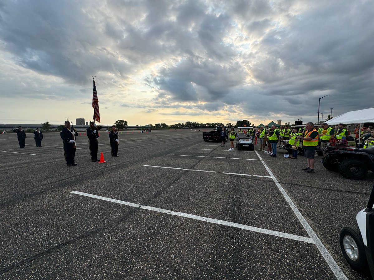 SMARTTransitMN's tweet image. This weekend the #MPTA State Bus Roadeo took place in Shakopee, and four SMART drivers participated! Well done Melissa, Don, Paula, and Julio - way to showcase your talents and the great work you do every day! 

#PublicTransit #TransitFamily #PublicTransportation