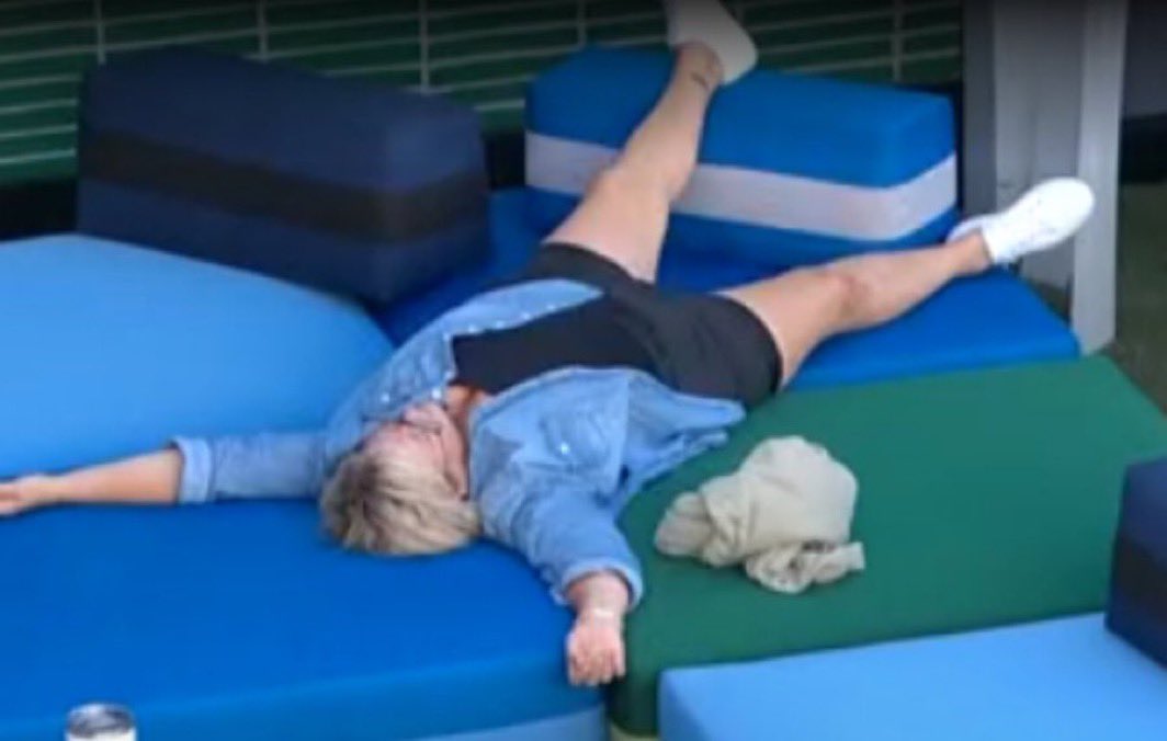 how is this ONLY week one of big brother 26 #bb26