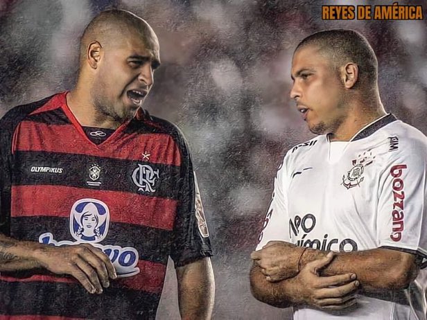 Adriano Imperador e Ronaldo Fenômeno em 2010.

Nostálgico!