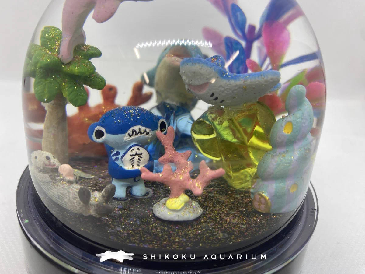ニモ　スノードーム水族館 GTDWCS6bgAAt4ol?format=webp&