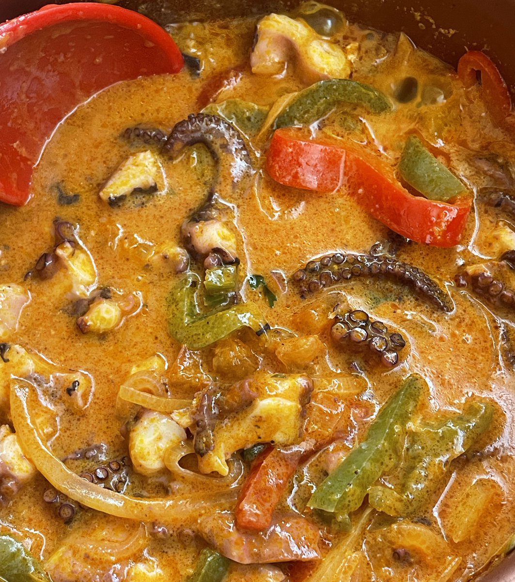 melodedende's tweet photo. teve moqueca de polvo na nossa dominguera 🧡 https://t.co/HlRVaW8Nwb