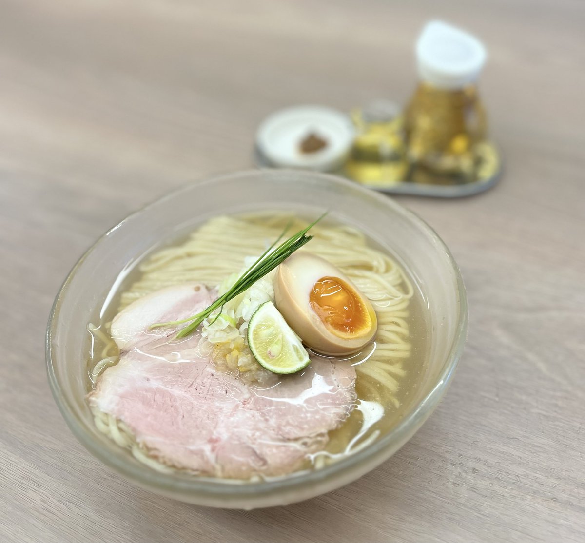 mendokisyuki123's tweet photo. 本日も暑くなりそうです…
気をつけてお過ごしください。
冷たいお料理ご用意してお待ちしております。
#麺時しゅき
#らぁめんしゅき
#冷麺しゅきらしく
#イリコの冷かけ https://t.co/km3UXcPzN5