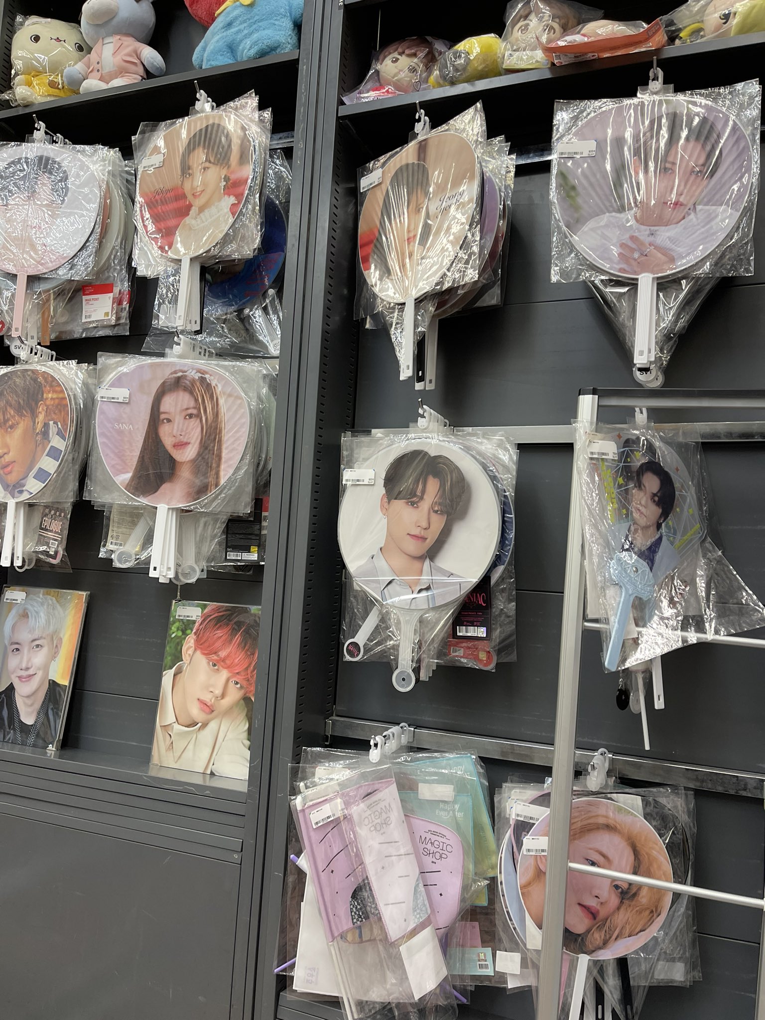 【GOT7】大量まとめ売り　23枚　トレカあり＊OE GOT7 ジニョン トレカ チェキ まとめ売り - メルカリ