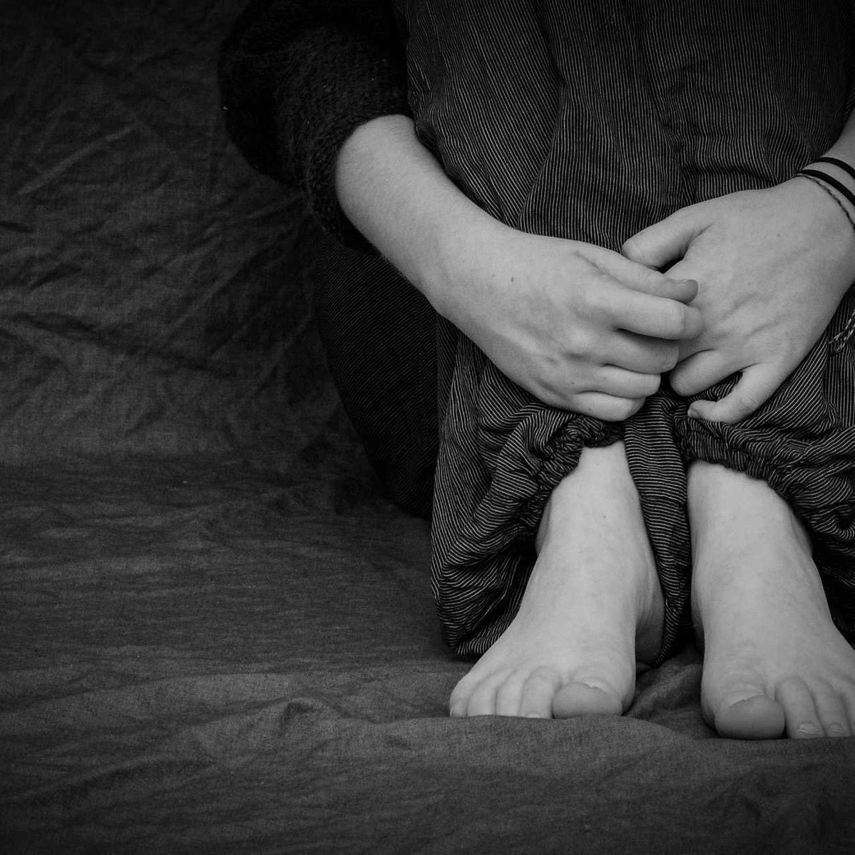 جميعنا نحاول التعافي من شيء …… لا احد يعرف عنه شيئا .
 💔