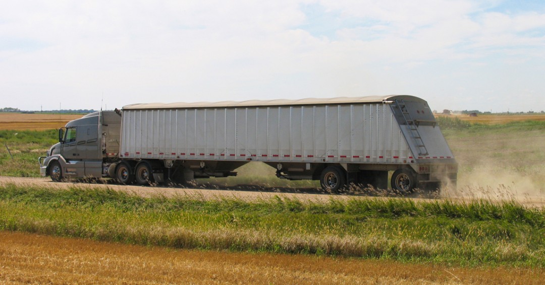 agricoverinc's tweet image. Make every load count. #EZLOC HD Roll #TarpSystem

#AGRICOVERSolutions #farm #ontheroad #farmlife #farminglife #farmingamerica #farmer #farmingpics #farmingphotos #agriculture #hauling #haulingcorn #farmland #farmmoney #prairie