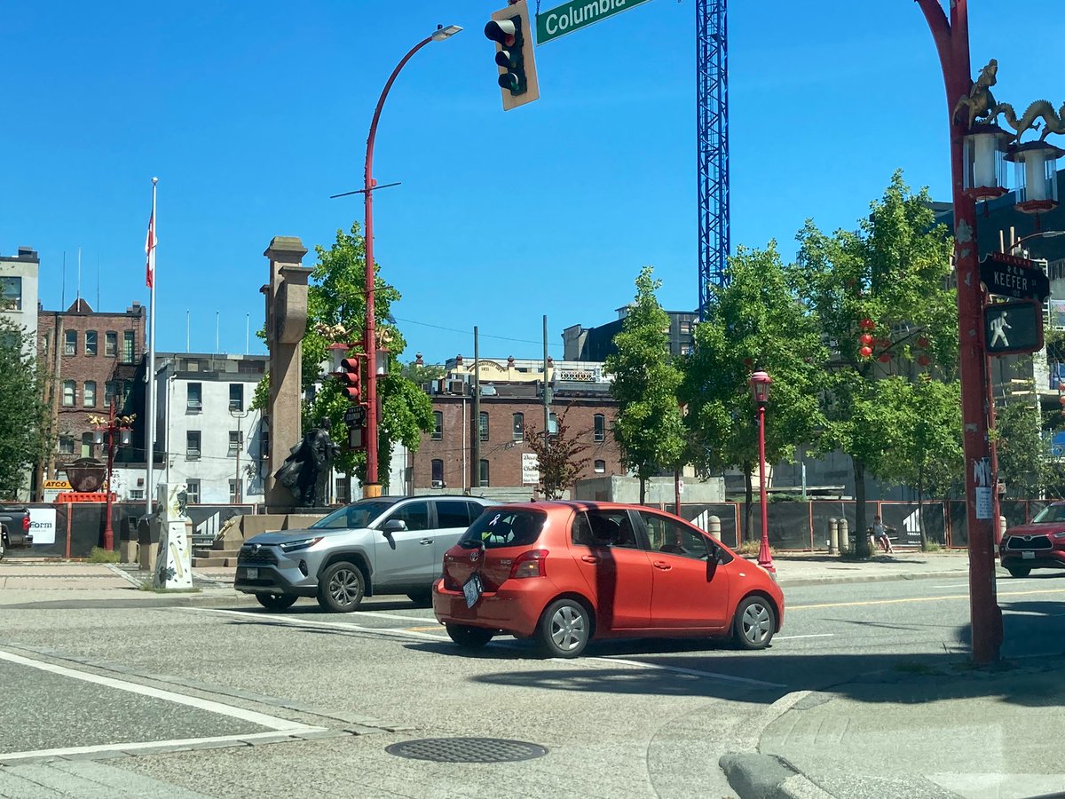 melodyma's tweet photo. @CityofVancouver And to top this all off, on the day of the event, the film production company didn’t even use the Chinatown Memorial Plaza, the public space we were originally permitted for, during our planned event hours!

#vanpoli https://t.co/2OSSOhMVZg