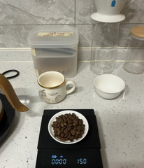 deirdre_yun's tweet photo. Late night coffee. Small blessings in ordinary days https://t.co/6T4KTrQIC2