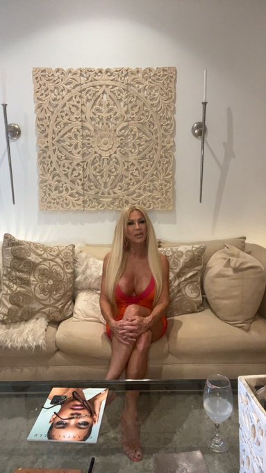 Amber Lynn &reg;️ is live now! https://t.co/SyEGHQWsVi https://t.co/1kCI1pasa6<a href="/tag/liveonstreamate"class="tags"><span>#liveonstreamate</span></a><a href="/tag/pornqueen"class="tags"><span>#pornqueen</span></a><a href="/tag/amberlynn"class="tags"><span>#amberlynn</span></a><a href="/tag/streamatemodels"class="tags"><span>#streamatemodels</span></a>