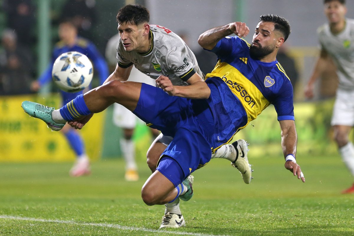 Milton Giménez debutó con la camiseta de Boca.