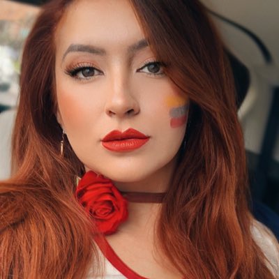 JenniferNeira's tweet photo. #NewProfilePic https://t.co/TSUxsH2dyL