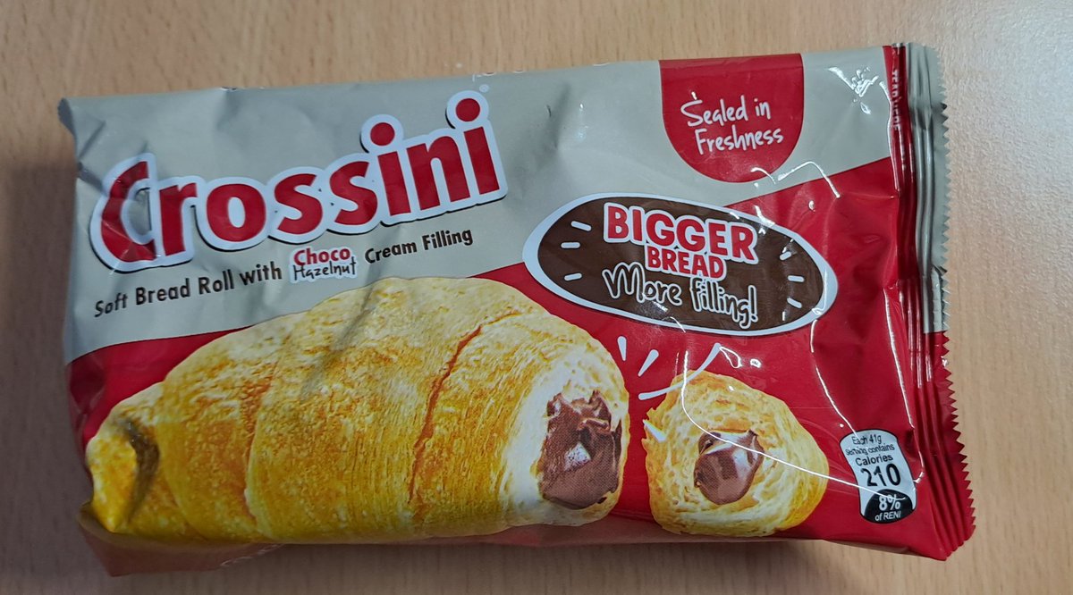 seyerell's tweet photo. #crossini bigger bread daw ay smaller yata... ambot ang bilihin... https://t.co/6Q19cBRlSI